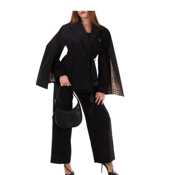 Burberry Black Textured Leather Shoulder Bag - Picture 4 of 11